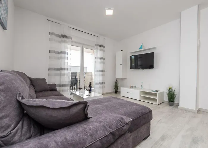 Bircic 2 By Interhome Вир