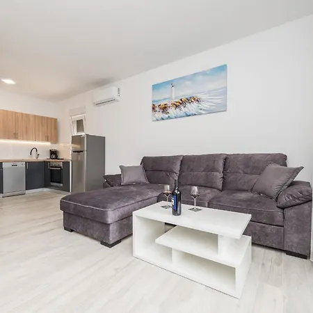 Bircic 2 By Interhome Vir